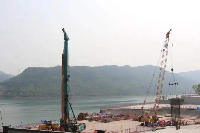 16178525212048.jpg 16178525212048.jpg